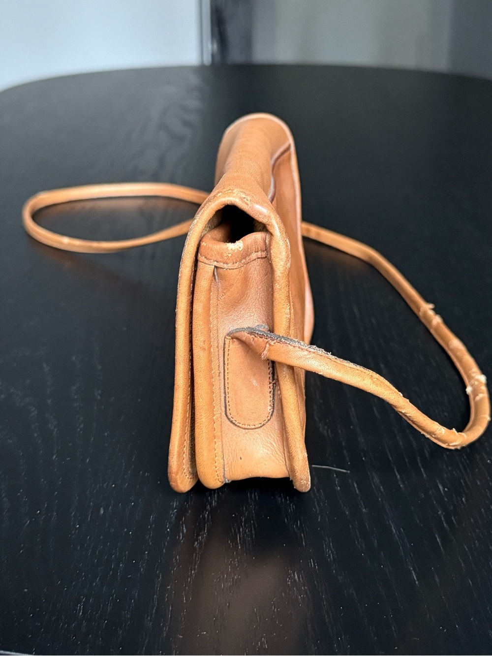 Vintage Coach Dinky Tan Bag - Picture 5 of 12